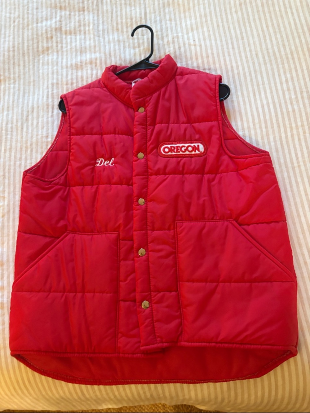 Vintage Red Oregon Puffer Vest with Snap Front